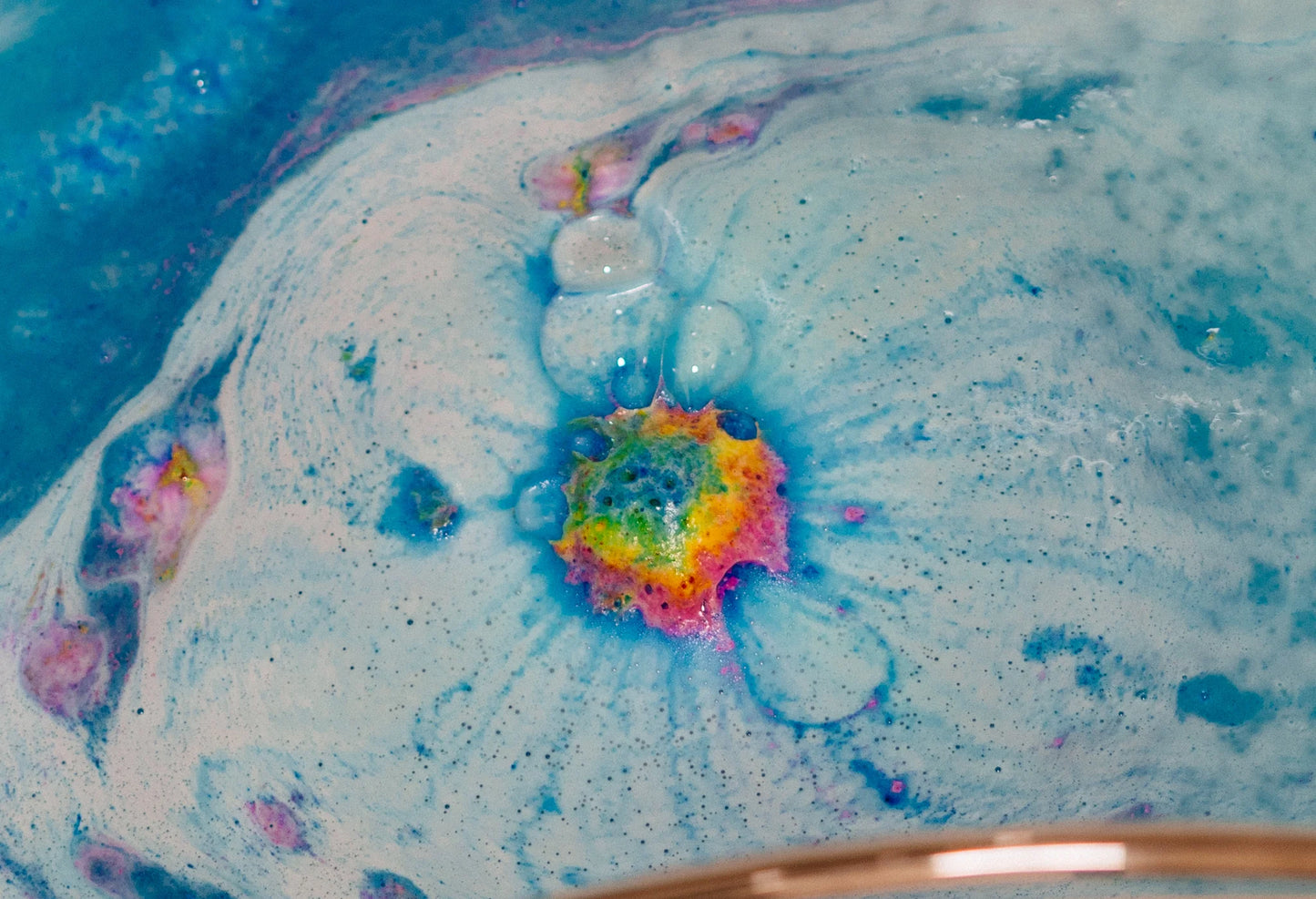 Unicorn Sparkle - 180g Bath Bomb