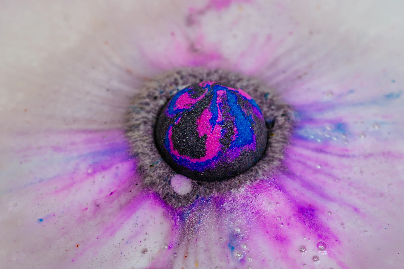 Interstellar, The Galaxy! - Bath Bomb 180g image 0