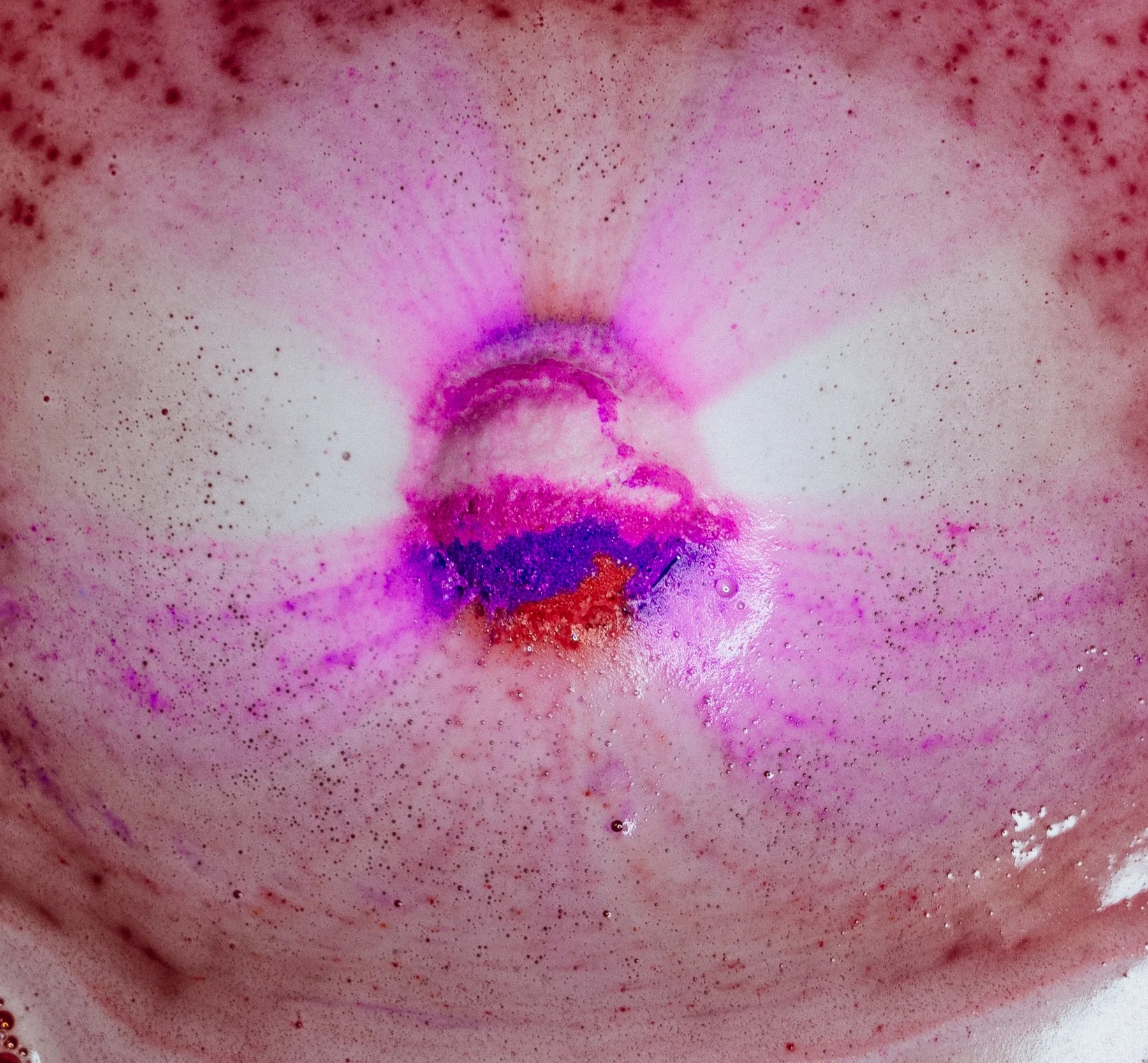 Raspberry Creme Lather - Bath Bomb image 0