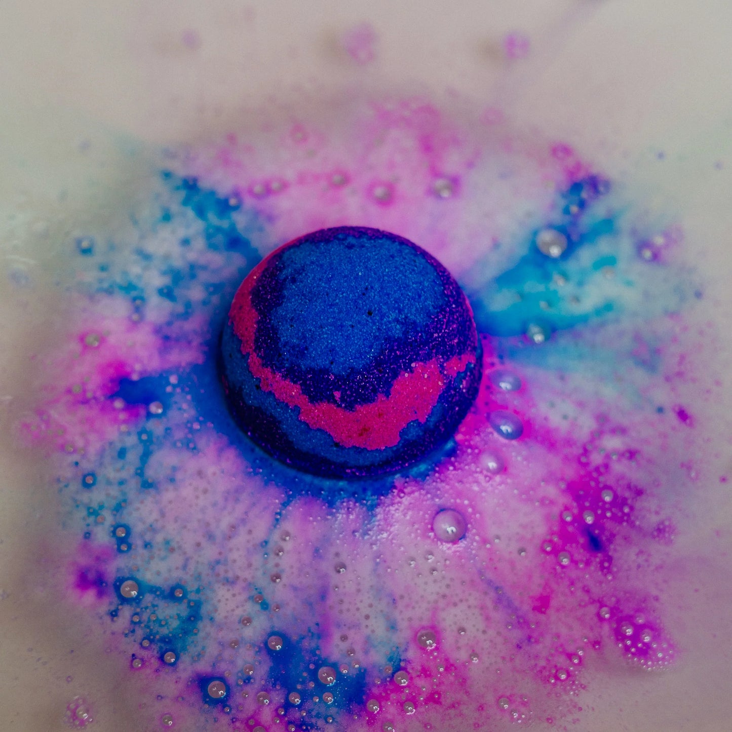 Candyfloss & Marshmallow - 180g Bath Bomb